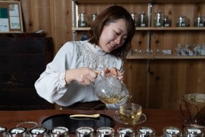 飛騨市 地元で夏休み満喫キャンペーン薬草体験施設「ひだ森のめぐみ」での体験プログラム