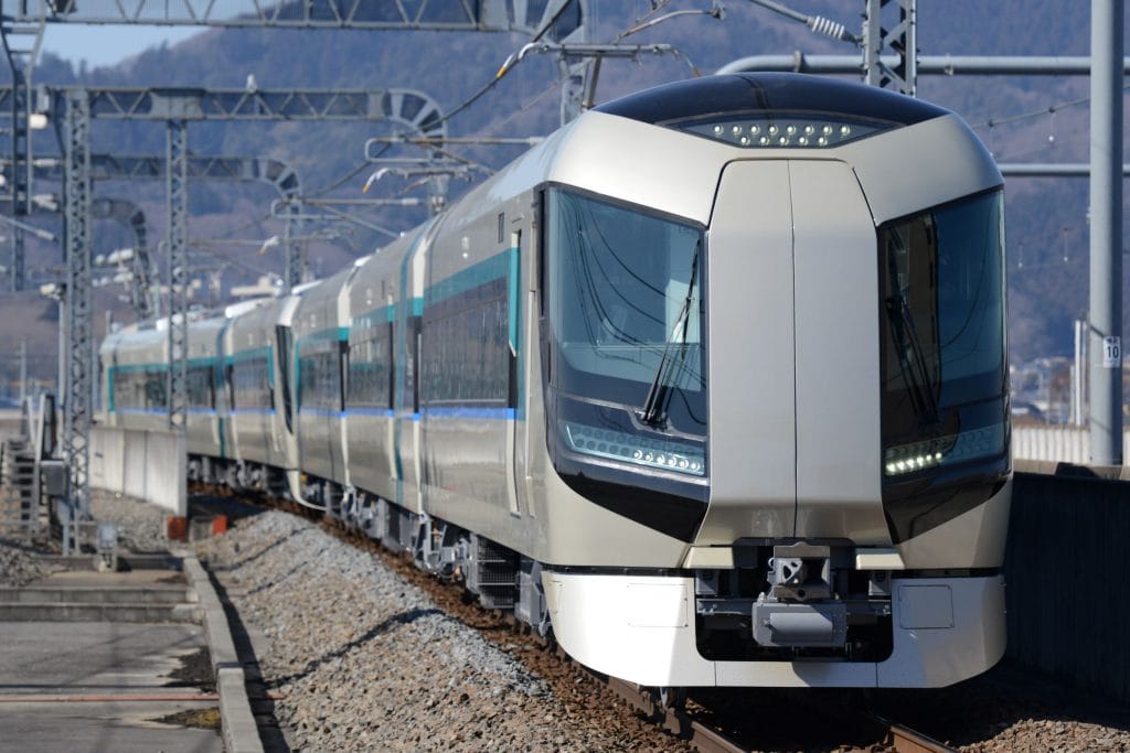 東武鉄道の夜行列車