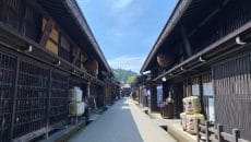 飛騨高山で地酒飲み比べ