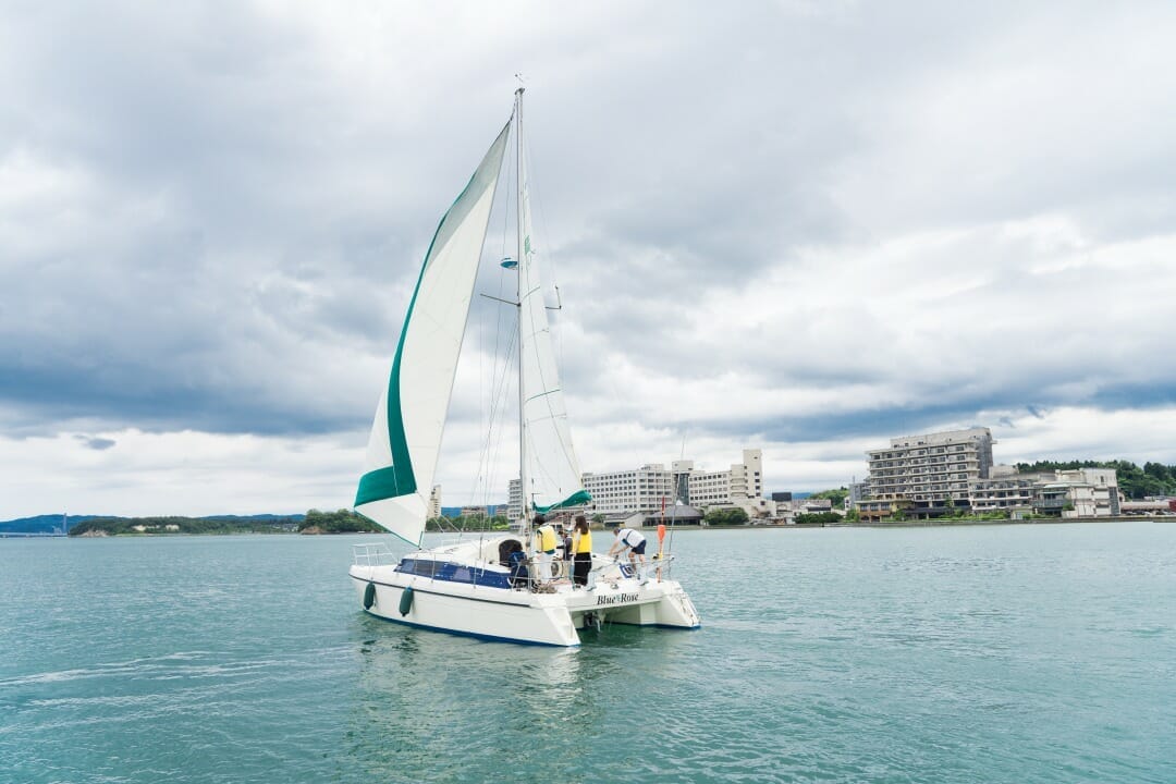 能登半島の和倉温泉のサマーセーリング体験