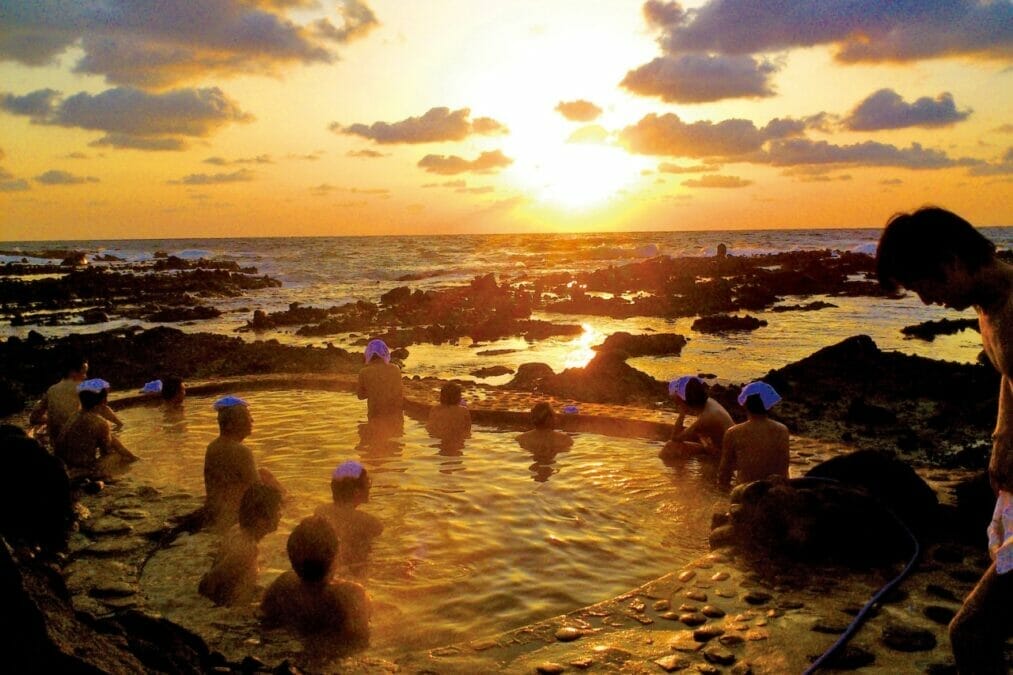 青森県 深浦町　金崎不老ふ死温泉