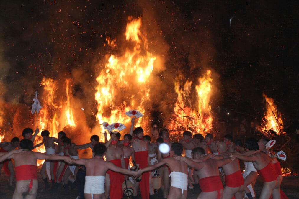 滋賀県守山市　勝部の火祭り