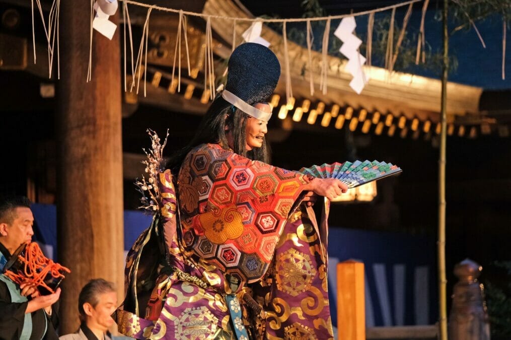 寒川神社の終戦記念日の特別ツアー