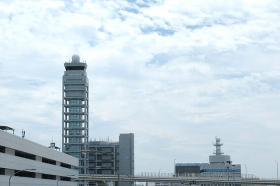 関空 管制塔