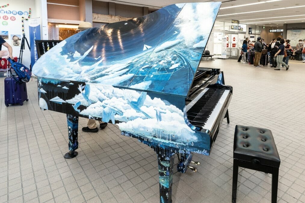 富山空港ピアノ