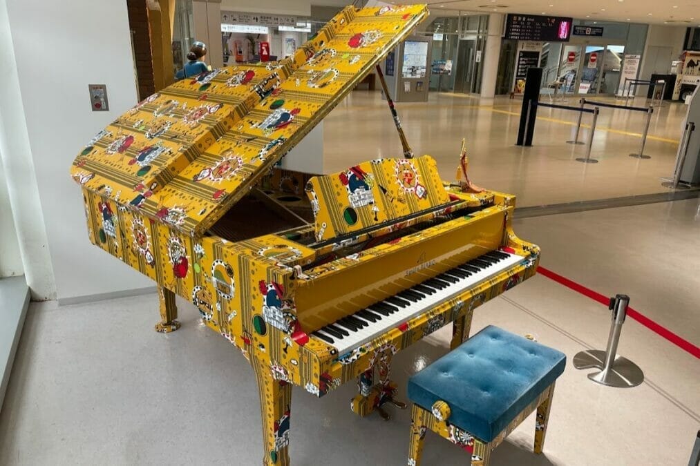 鳥取空港ピアノ