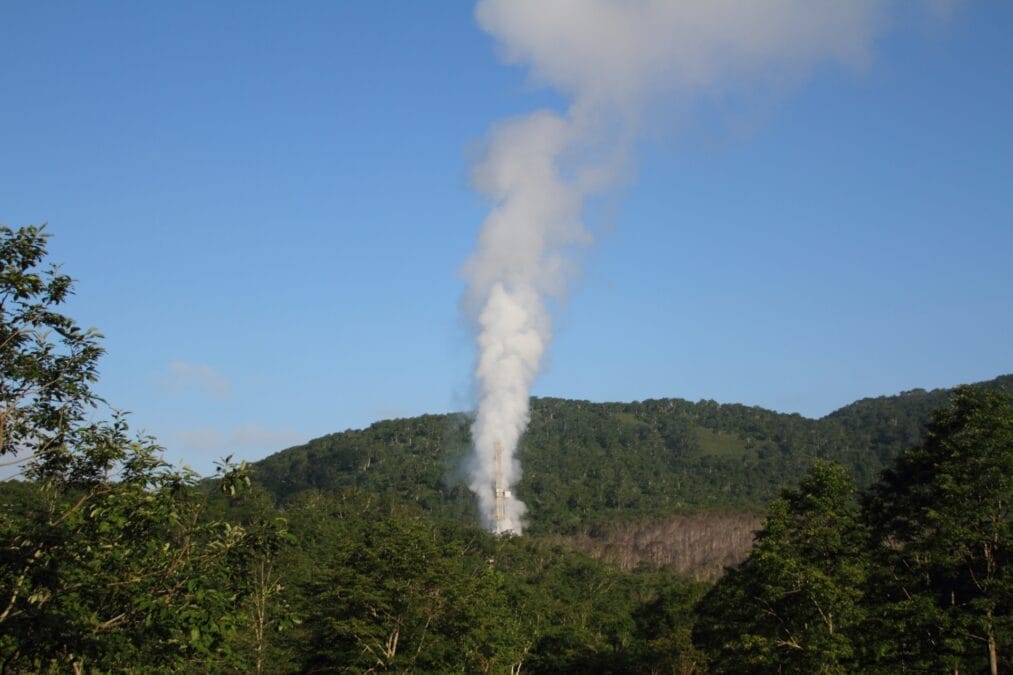 蘭越町での蒸気噴出と三井石油開発の補償