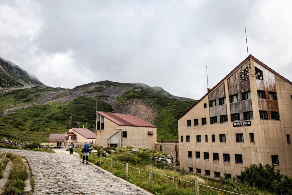富山県立山黒部アルペンルートのホテル立山