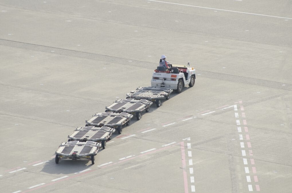 ANAとJALが羽田空港の運転試験許可試験でカンニング行為