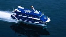 東海汽船の高速ジェット船