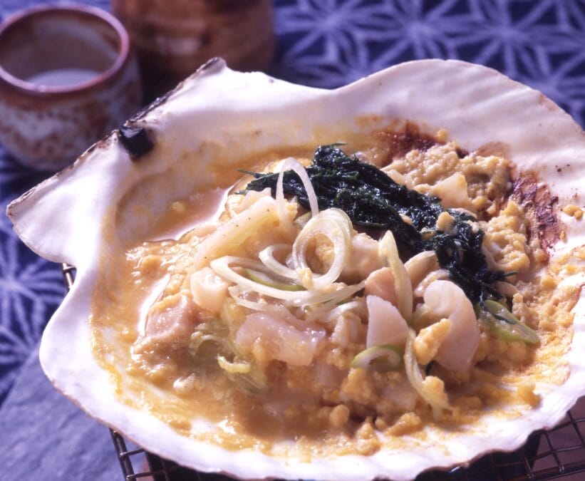 青森県の郷土料理「貝焼き味噌」