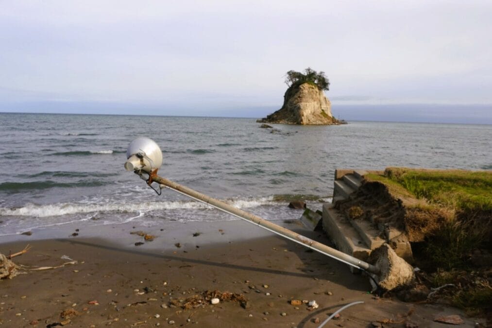 見附島