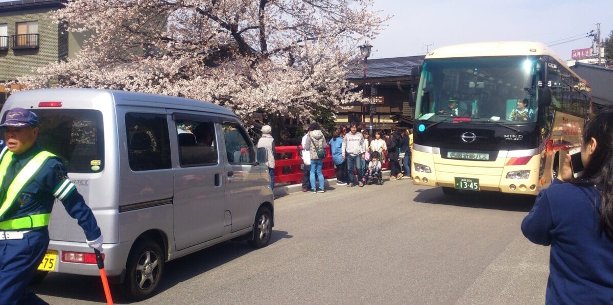 高山市「中橋」の混雑