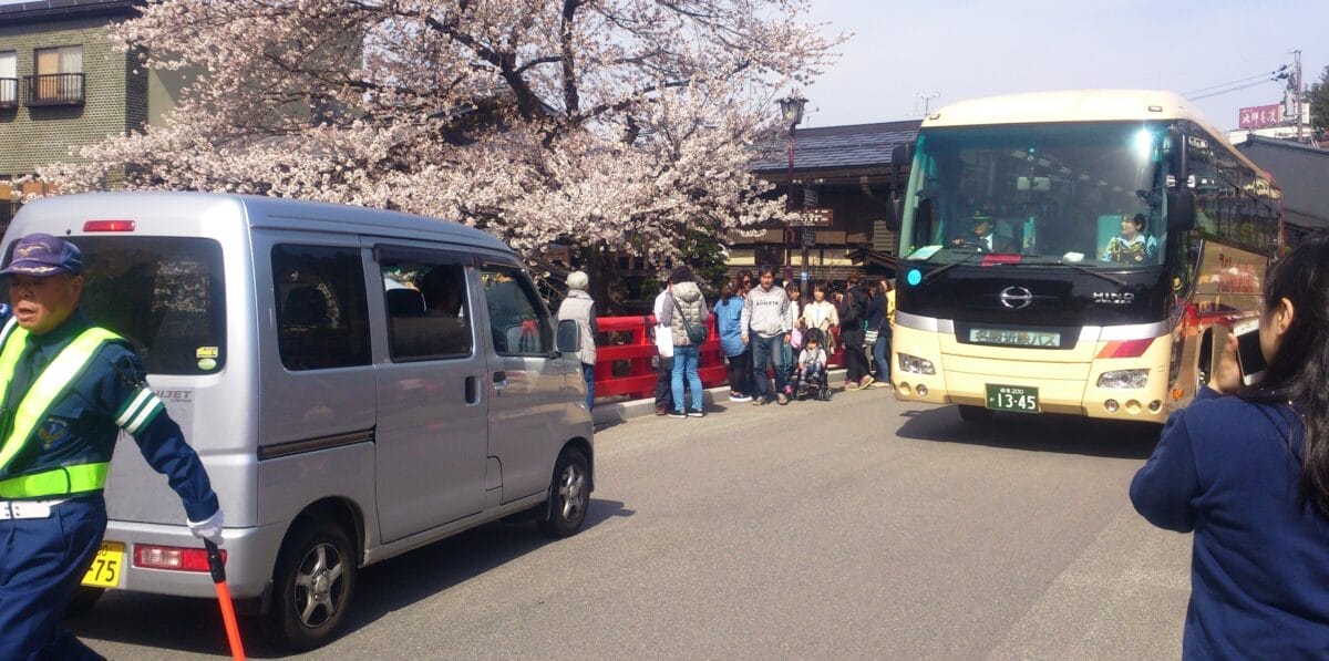高山市「中橋」の混雑