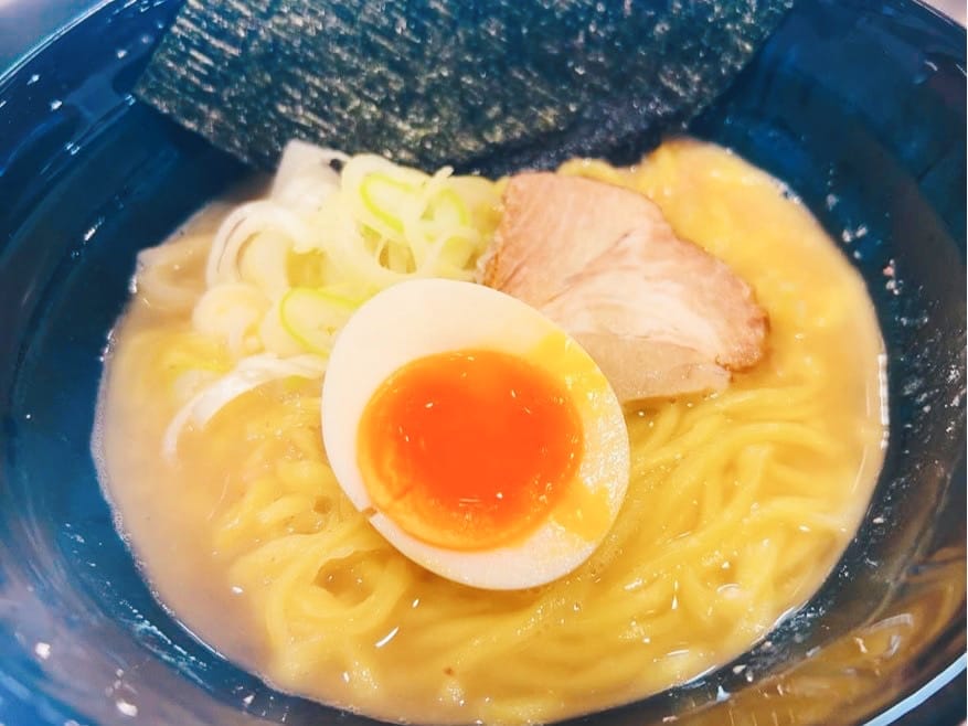 鶏白湯ラーメン