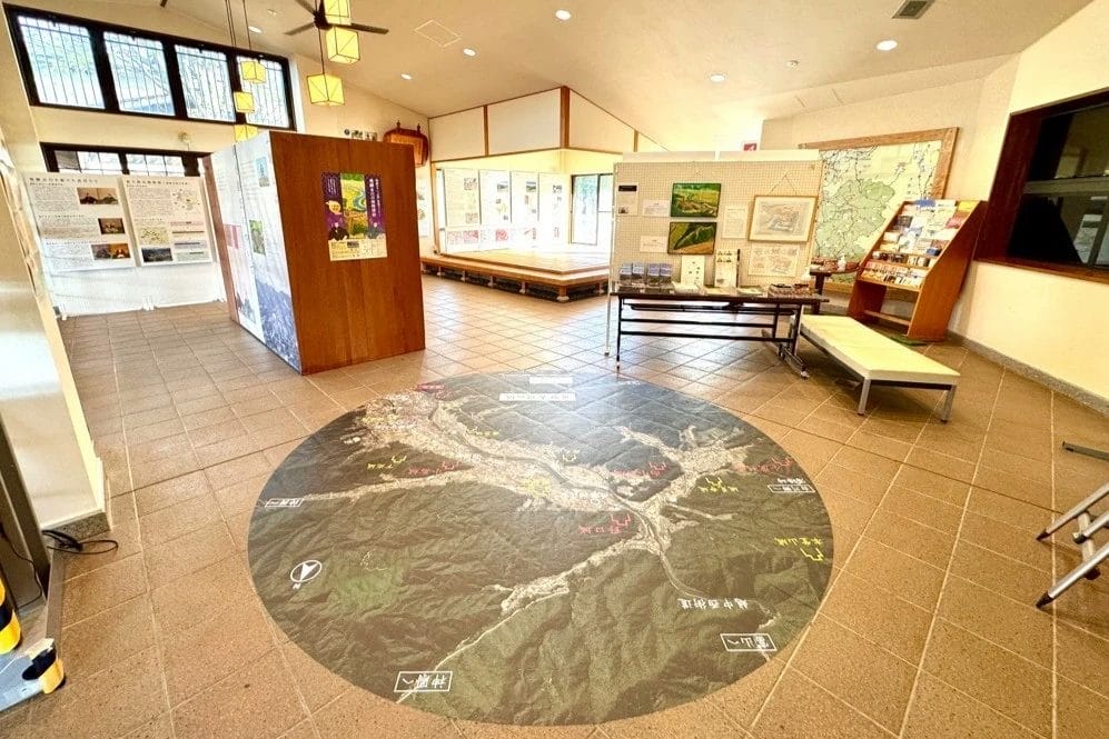 展示ホール(飛騨市道の駅アルプ)