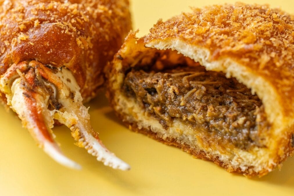 カニ尽くしのカニカレーパン