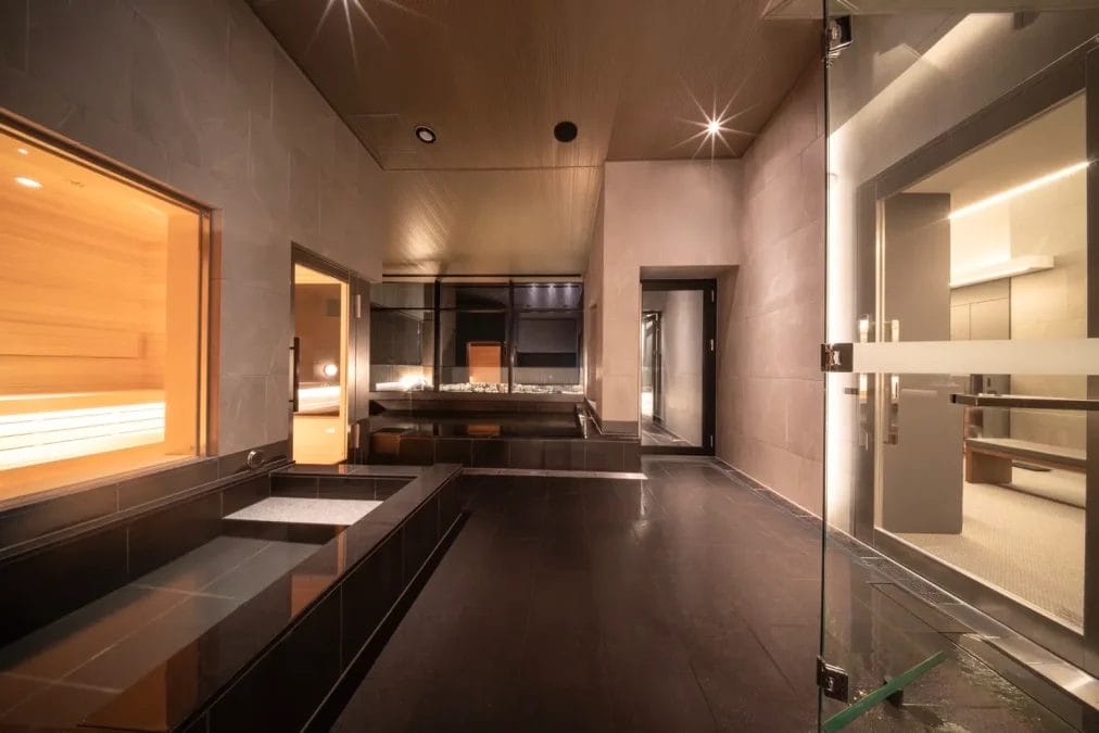 ニセコ「ゆころ温泉」内湯