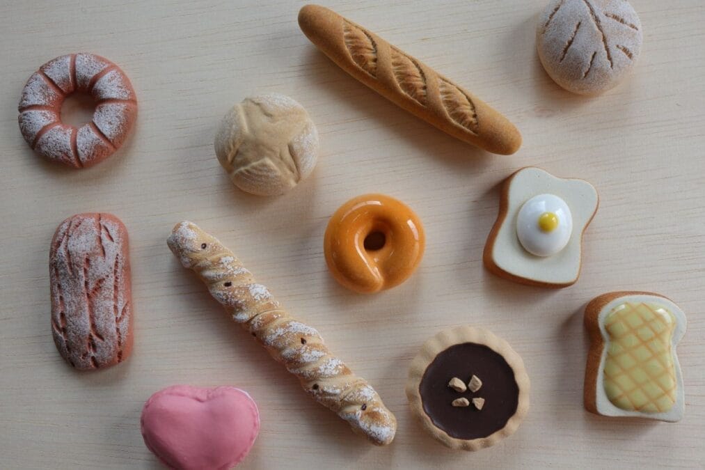 マスタークラフトの箸置きが並ぶ